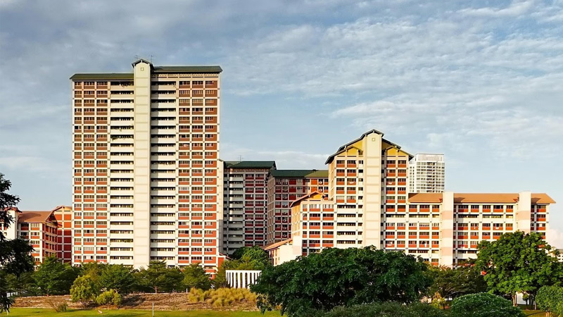Living in Singapore
