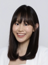 Joyce Tay (resized)