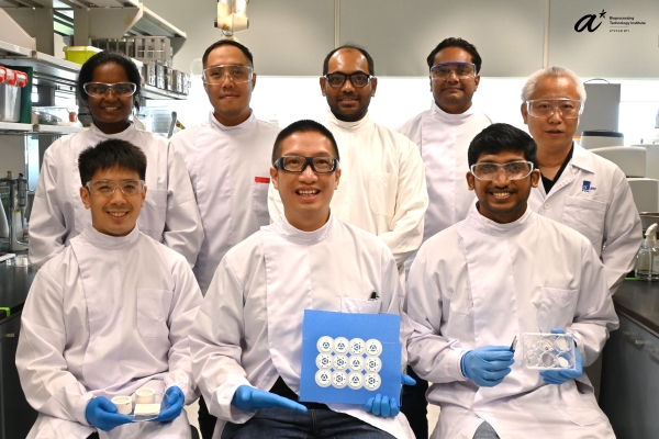 2025_07 Grp Photo_Bach_A platform for Bioengineering Tissue Membranes