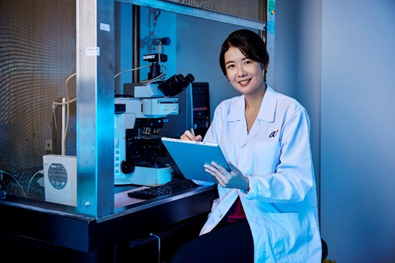 /images/65astargraduateacademyagalibraries/aga/others/a-person-in-a-lab-coat__description-automatically-generated.tmb-rs560.webp?Culture=en&sfvrsn=28817dec_1