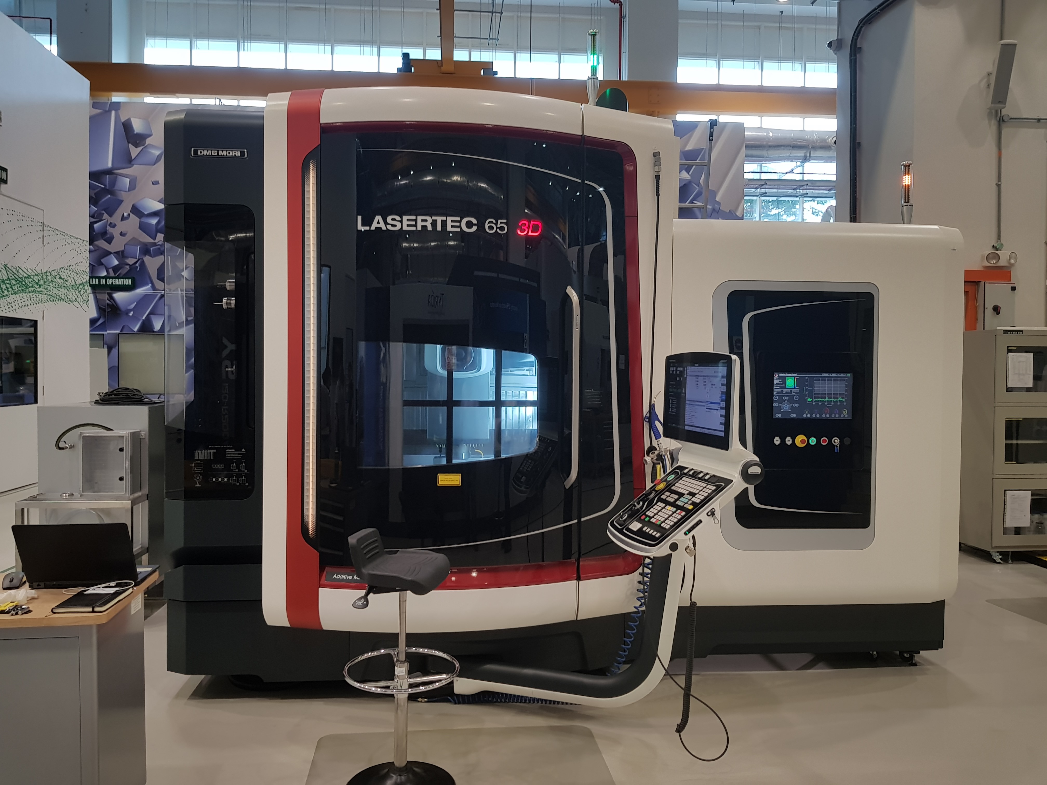 Hybrid AM machine_Lasertec653D636685367763402074 Hybrid AM machine_Lasertec653D636685367763402074