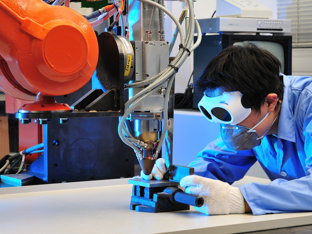 laser-aided-additive-manufacturing laser-aided-additive-manufacturing