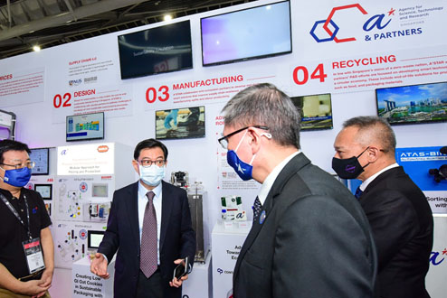 DPM Heng Swee Keat at ITAP 2021 physical exhibit
