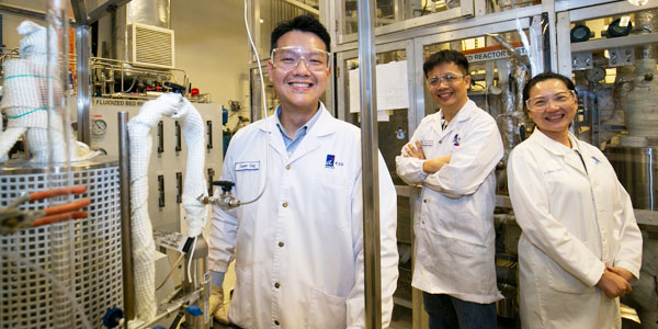 Dr Daniel Ong Dr Daniel Ong