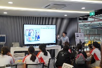 Assistant Business Operations Manager, Darren Ong, sharing on SIMTech Innovation Factory.