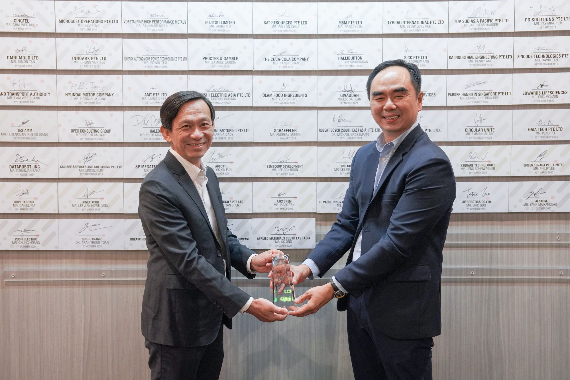 DSC08110 (1) - 2000x1333