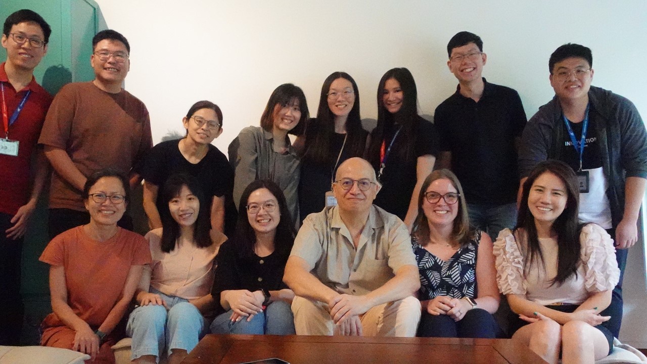 Laurent Lab photo2023